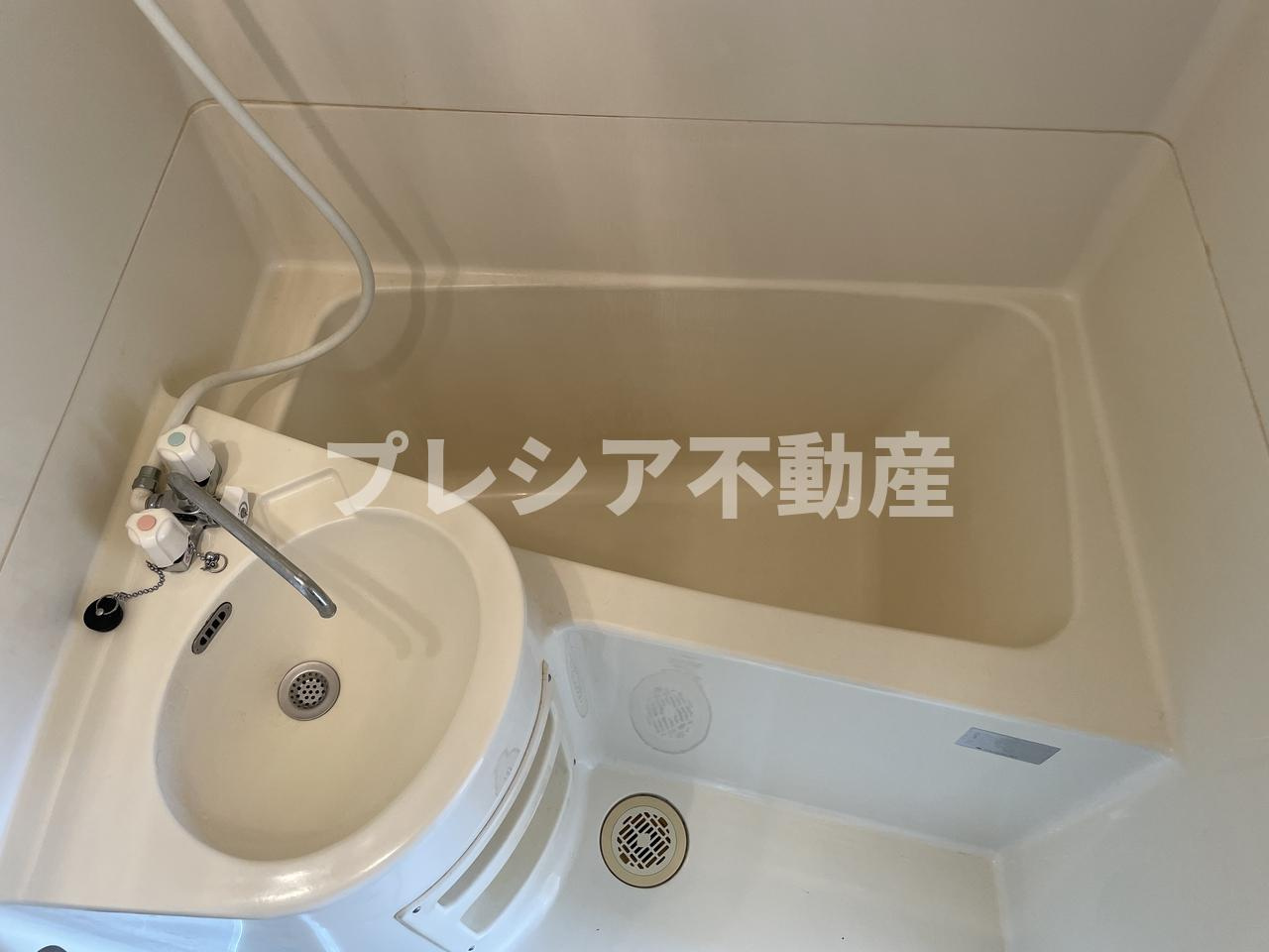 レジデンシア甲子園口の浴室