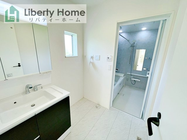 鹿嶋市平井東2丁目24-1期　新築戸建　1号棟の脱衣所