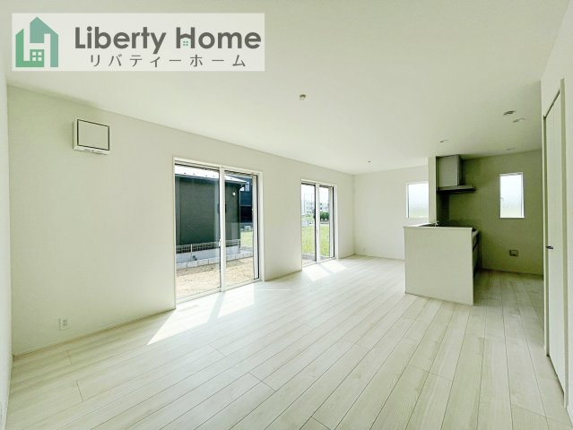 鹿嶋市平井東2丁目24-1期　新築戸建　1号棟の居間・リビング