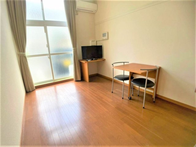 【居間・リビング】 | 設備仕様は号室により異なる為、現況を優先とします。