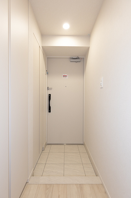 ＲＪＲプレシア東十条ガーデンの玄関|※写真は同タイプ住戸です。