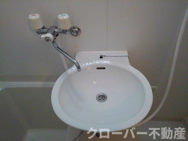 レオパレスＦ　ＯＨＡＮＡの洗面所