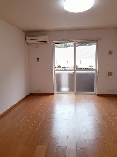 メゾンアンソレイエSの内装