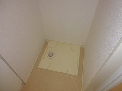 【洗面所】 | ピュアウィンドＢ | 洗濯機置き場上部棚