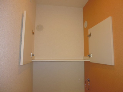 【キッチン】 | ピュアウィンドＢ | ３口ガスコンロ付き