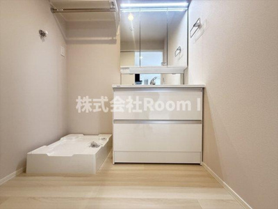 【洗面所】 | 【ペット共生・ZEHマンション】ザパークレジデンス東住吉・旭化成ヘーベルメゾン | 脱衣スペースもあります