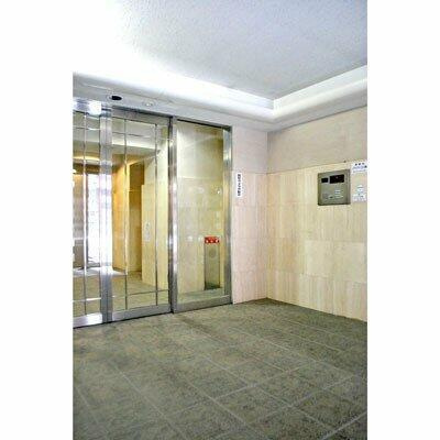 スカイコート日本橋第３のロビー| 