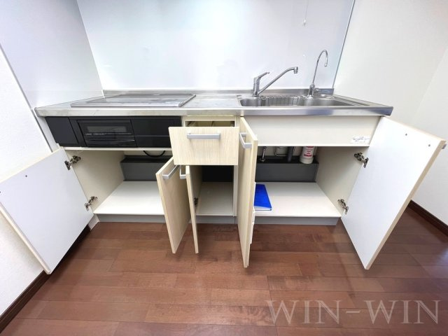 ペコラ広小路の外観