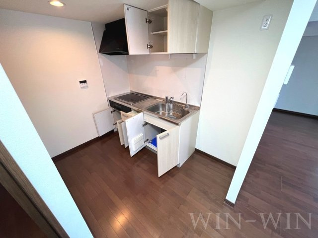 ペコラ広小路のキッチン