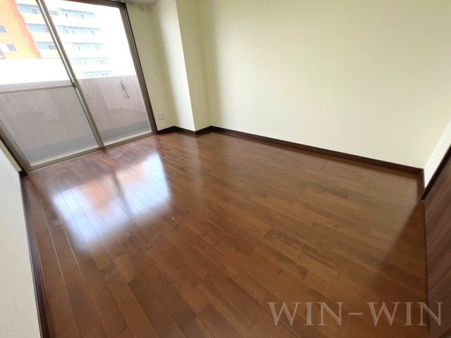 ペコラ広小路の寝室