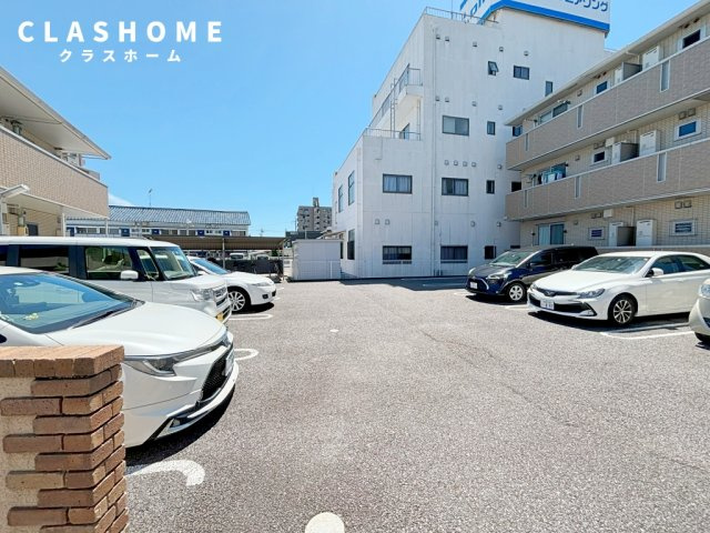Ｆ・アンジェ　Ａ棟　　　刈谷市近郊の賃貸はクラスホームの駐車場