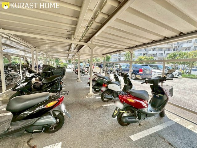 イトーピア向日マンションC棟　7階の駐輪場