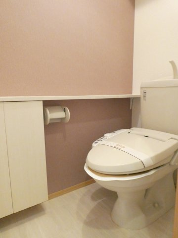 アーバン松本のトイレ|シャワートイレ付き
