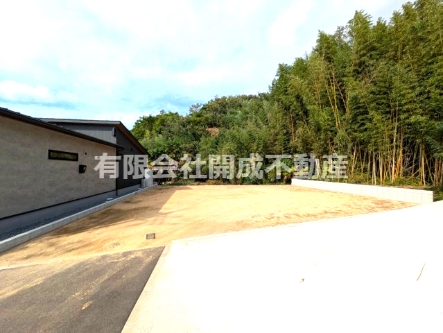 西岡　売地の外観