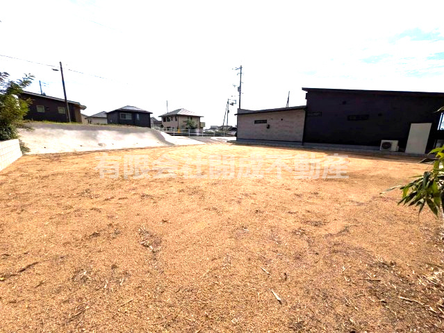 西岡　売地の外観