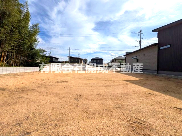 西岡　売地の外観