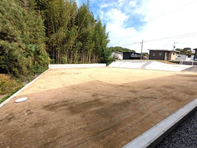 西岡　売地の外観