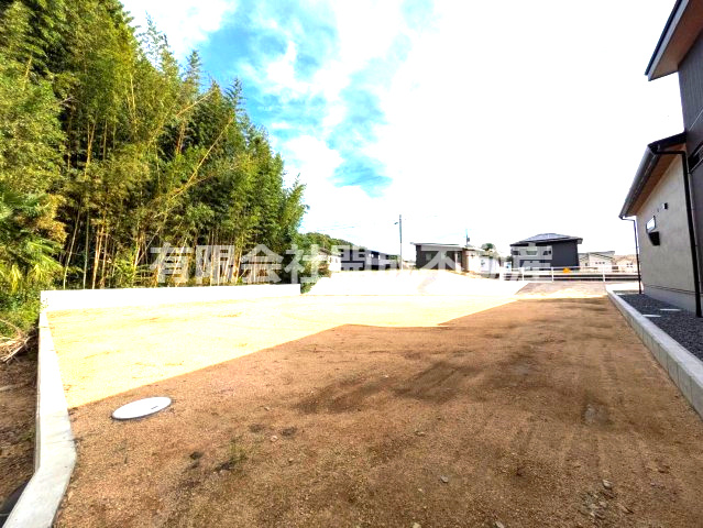 西岡　売地の外観
