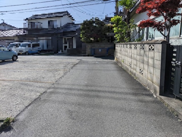 中島2丁目駐車場の駐車場|駐車場は前面道路2方向の角地に位置しております。
