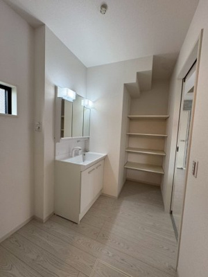 【ランドリースペース】 | 緑区鳥澄2期　新築戸建　 | キャンペーン対象物件です♪詳細は弊社ホームページもしくはスタッフまでお気軽にお問合せ下さいませ♪ お役に立てる自信があります♪