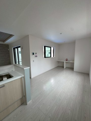 【居間・リビング】 | 緑区鳥澄2期　新築戸建　 | キャンペーン対象物件です♪詳細は弊社ホームページもしくはスタッフまでお気軽にお問合せ下さいませ♪ お役に立てる自信があります♪