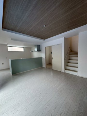 【居間・リビング】 | 緑区鳥澄2期　新築戸建　 | キャンペーン対象物件です♪詳細は弊社ホームページもしくはスタッフまでお気軽にお問合せ下さいませ♪ お役に立てる自信があります♪