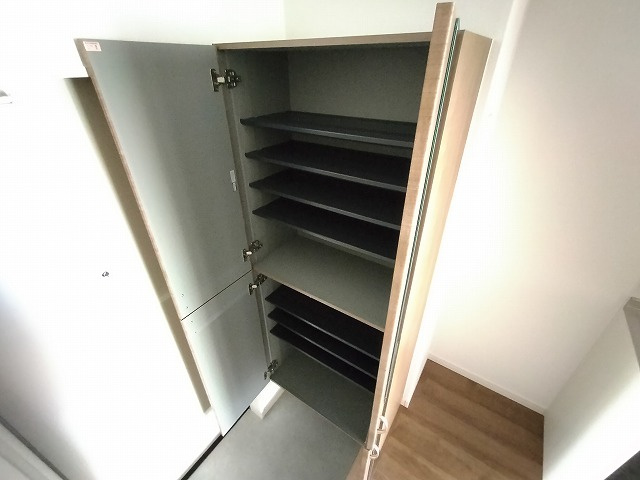 神戸市須磨区行幸町３丁目のアパート