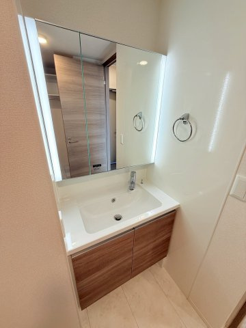 ロータスヒル　A棟の洗面所