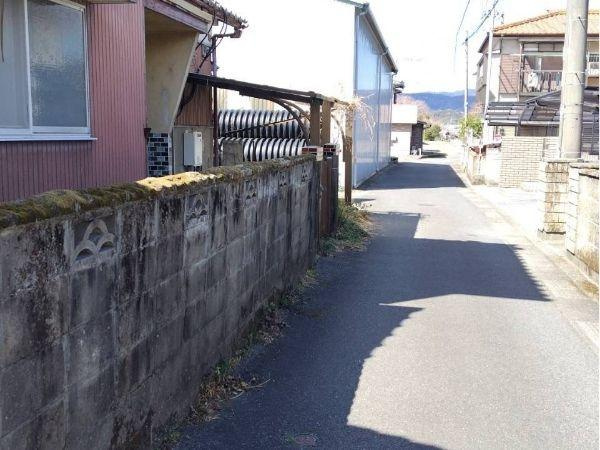 臼杵市江無田　土地の前面道路含む現地写真