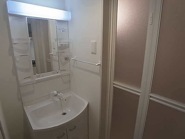 神戸市兵庫区駅南通３丁目の賃貸マンションの洗面所