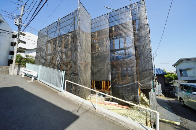 【横浜市保土ケ谷区岩崎町38-15新築戸建て】★仲介手数料無料★（岩崎小学校・岩崎中学校）の外観