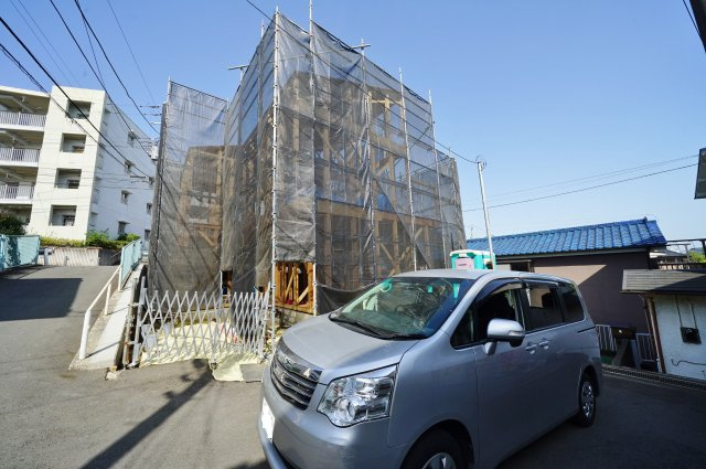 【横浜市保土ケ谷区岩崎町38-15新築戸建て】★仲介手数料無料★（岩崎小学校・岩崎中学校）の外観