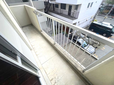 【バルコニー】 | 日の出マンション
