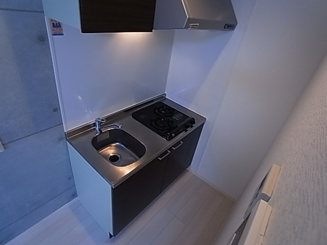 神戸市須磨区千守町２丁目のアパートのキッチン|システムキッチン（ガス２口）