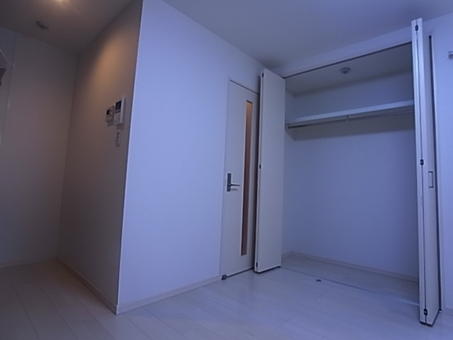 神戸市須磨区千守町２丁目のアパートの収納|クローゼット