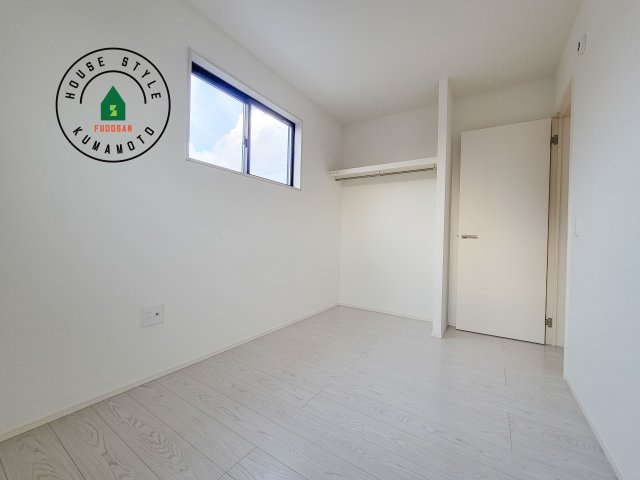 合志市幾久富第5-2棟（1号棟）　の子供部屋|穏やかな光が差し込む室内には、穏やかな時間が流れます。