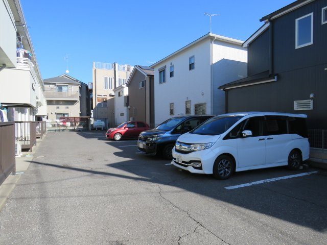 メゾン志藤Bの駐車場