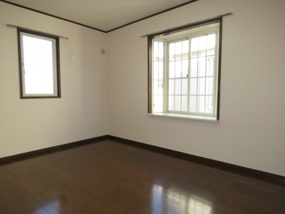 【洋室】 | メゾン志藤B | 北側洋室