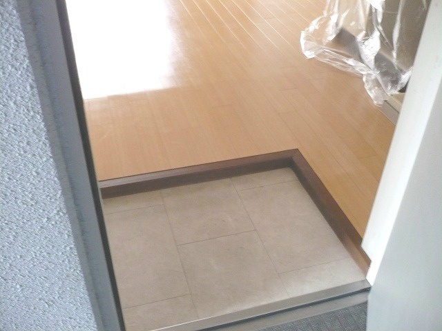 ベルトピア朝霧の玄関