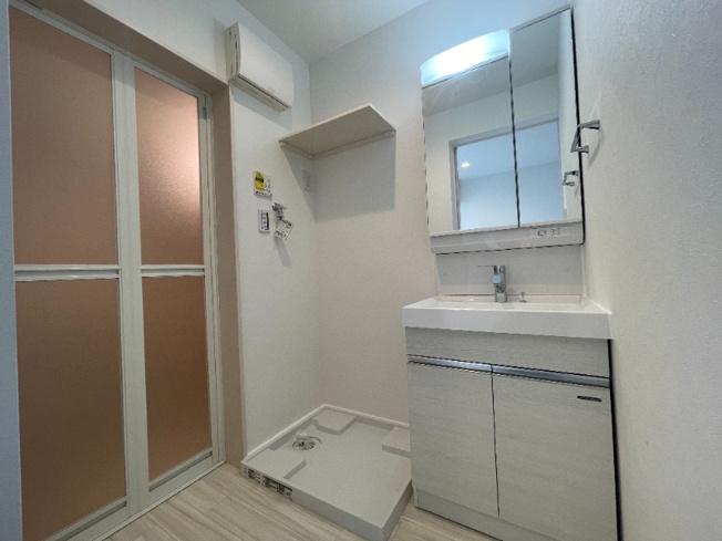 【独立洗面台】 | 仲介手数料半額！HPには初期費用掲載！「プライスホーム」で検索！REGALEST野芥