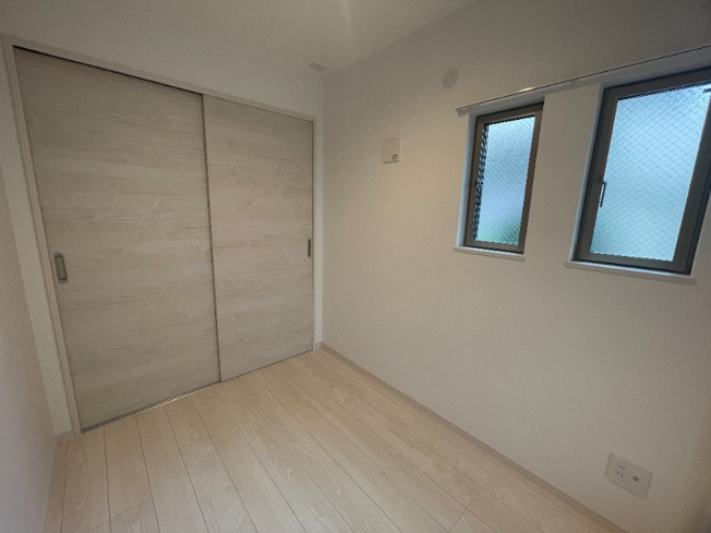 【寝室】 | 仲介手数料半額！HPには初期費用掲載！「プライスホーム」で検索！REGALEST野芥