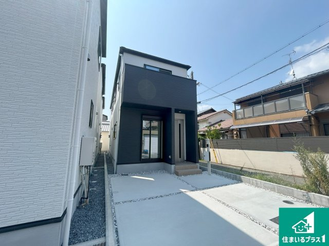 豊中市服部寿町　第1期　新築一戸建ての外観|安心の10年保証！外観を美しく保ち、雨水で汚れを落とします！気になることがありましたら、お気軽にお問い合わせください！