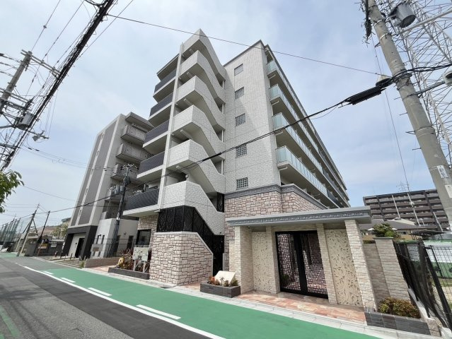 プレジオ八戸ノ里の外観