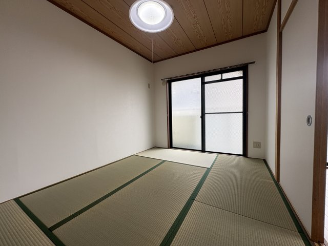 CHハイツの和室