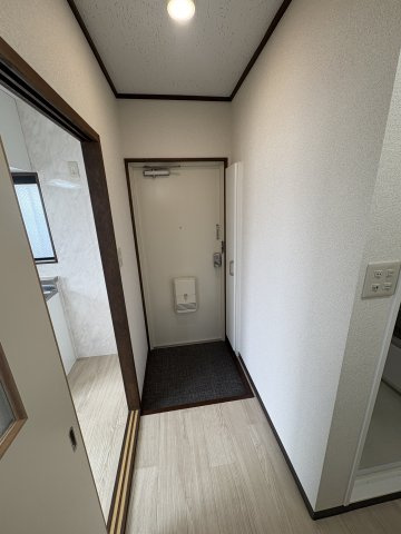 CHハイツの玄関