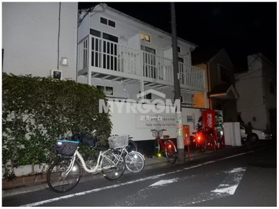 【エントランス】 | ＷＡＫＡＭＩＹＡ2212 | 駐輪場☆