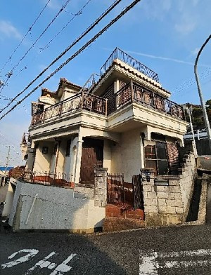 東大阪市東石切町　中古戸建の外観