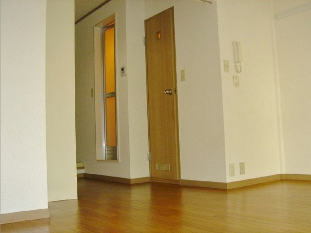 さいたま市浦和区仲町２丁目の賃貸マンションの寝室|別号室の参考写真です。