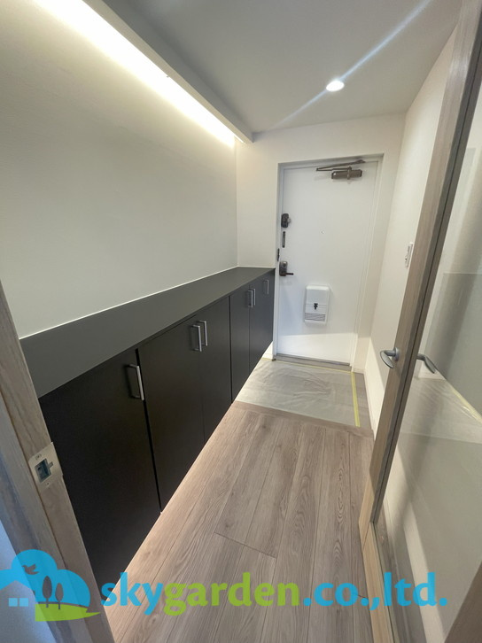 ジョイ茅ヶ崎第２ビルの玄関