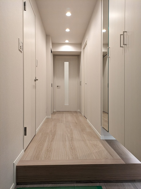 マンション東陽町　専用庭付　リ　フォーム済の玄関